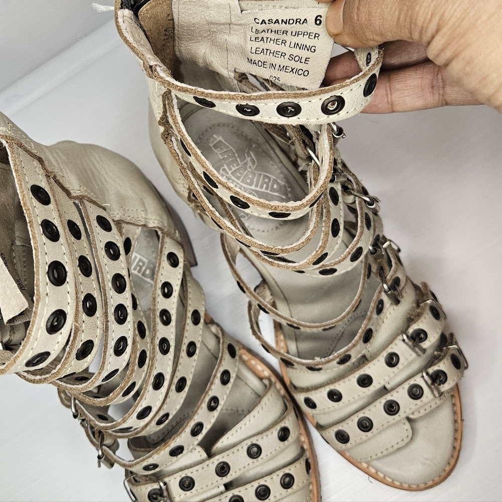 Freebird by Steven Casandra Gray Studded Multistrap Leather Sandals Size 6 - Picture 10 of 11